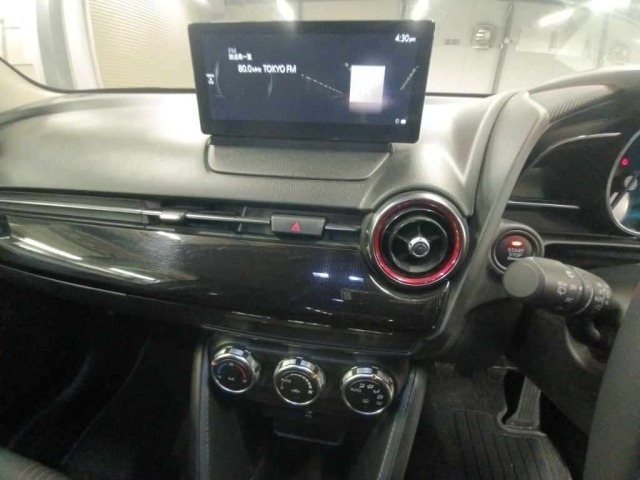 Mazda MAZDA2 2024 7561305-11