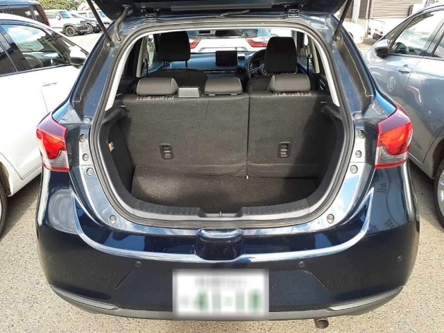 Mazda MAZDA2 2023 7561306-11