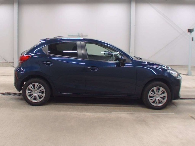 Mazda MAZDA2 2023 7561306-3