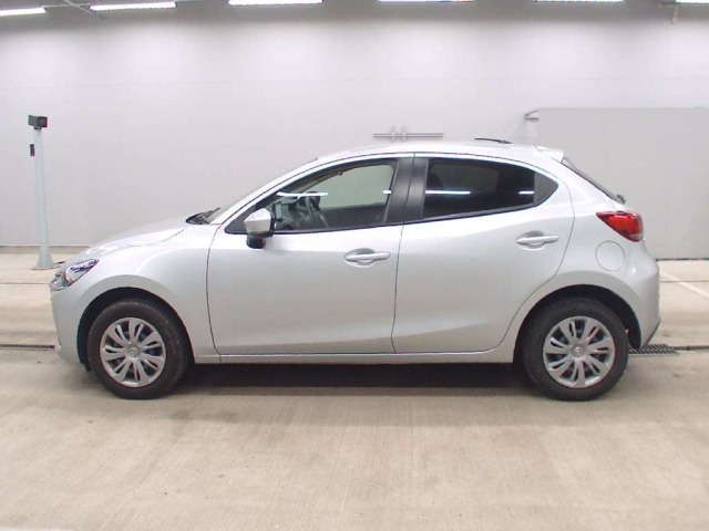 Mazda MAZDA2 2023 7561307-4