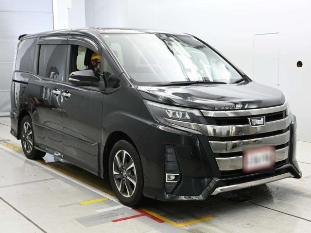 Toyota NOAH 2018 7554519-5