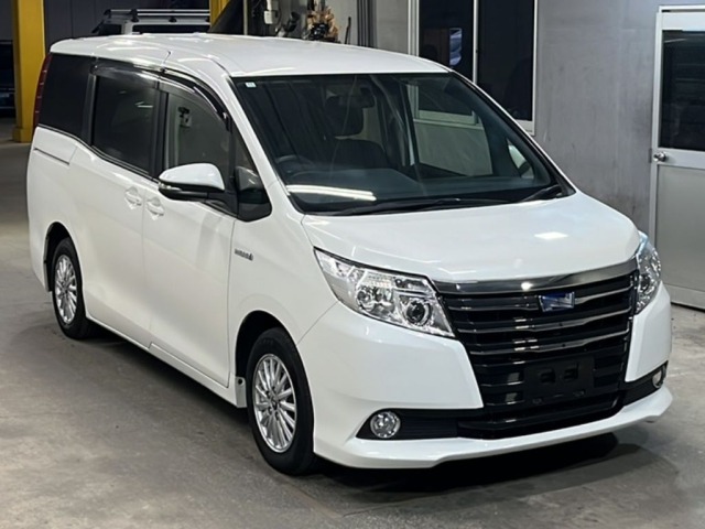 Toyota NOAH 2014 7554616-4