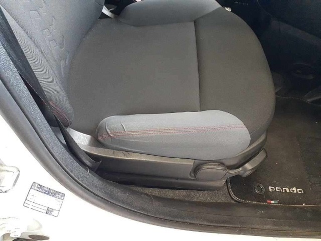 Fiat PANDA 2021 7560605-10