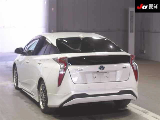 Toyota PRIUS 2017 7562393-1