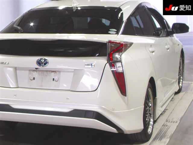 Toyota PRIUS 2017 7562393-8