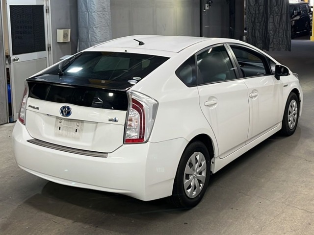 Toyota PRIUS 2015 7562810-5