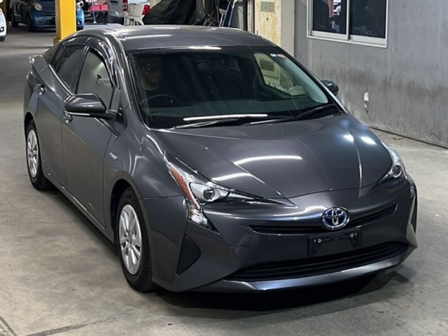 Toyota PRIUS 2018 7562833-4