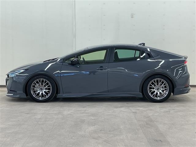 Toyota PRIUS 2024 7563583-1
