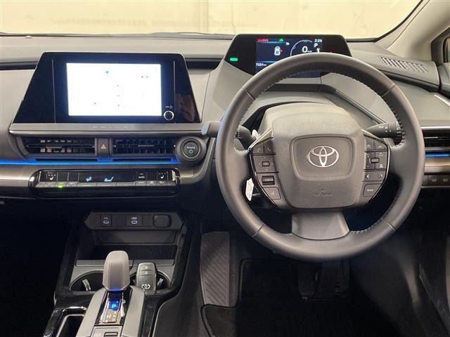Toyota PRIUS 2024 7563583-17