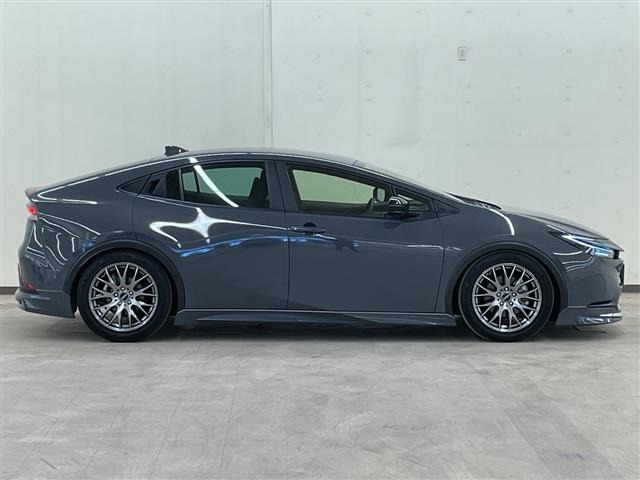 Toyota PRIUS 2024 7563583-21