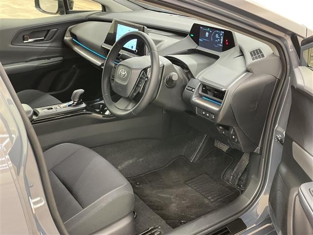 Toyota PRIUS 2024 7563583-3