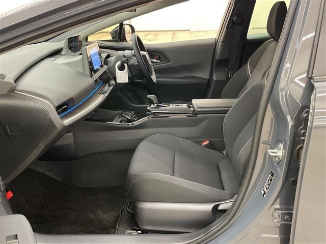 Toyota PRIUS 2024 7563583-8