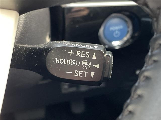 Toyota PRIUS 2018 7563598-1