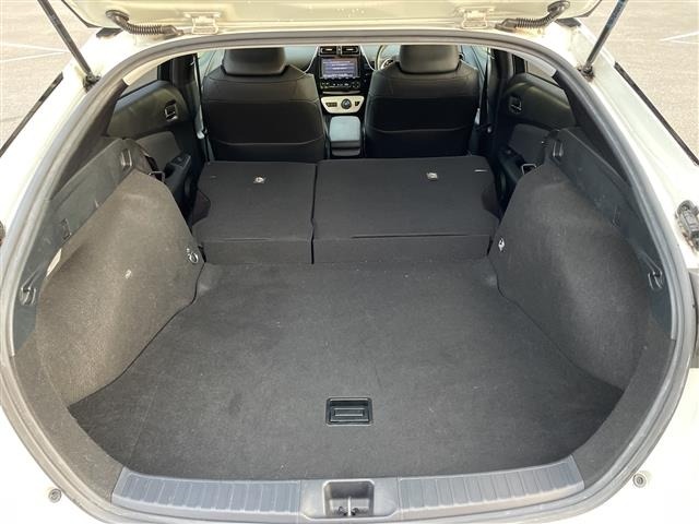 Toyota PRIUS 2018 7563598-22