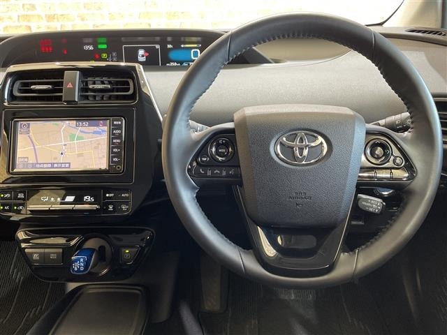 Toyota PRIUS 2021 7563611-13