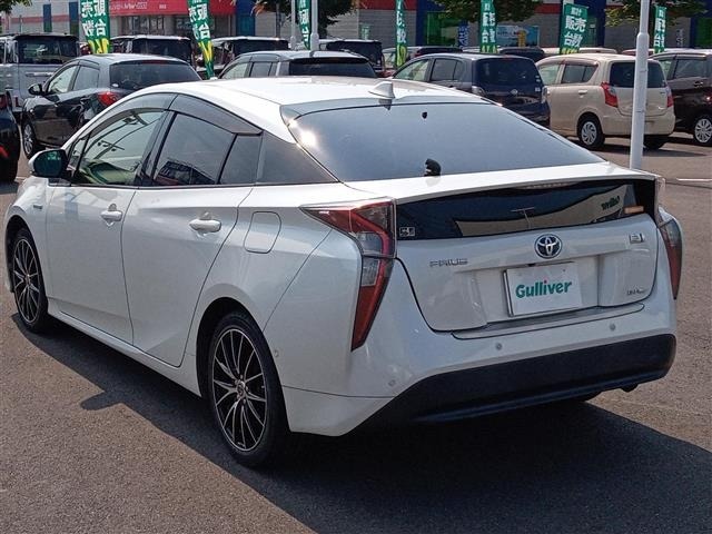 Toyota PRIUS 2017 7563624-17