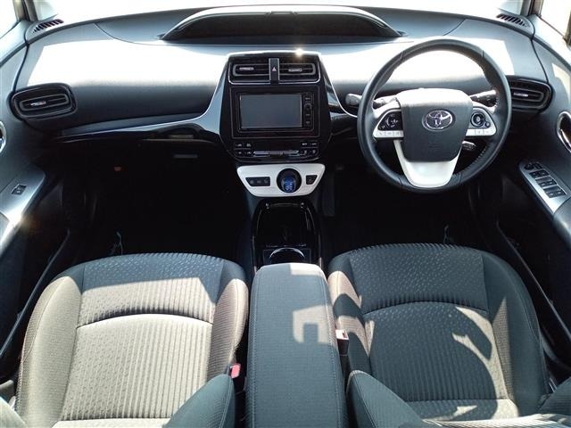 Toyota PRIUS 2017 7563624-18
