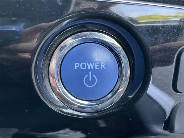 Toyota PRIUS 2017 7563660-10