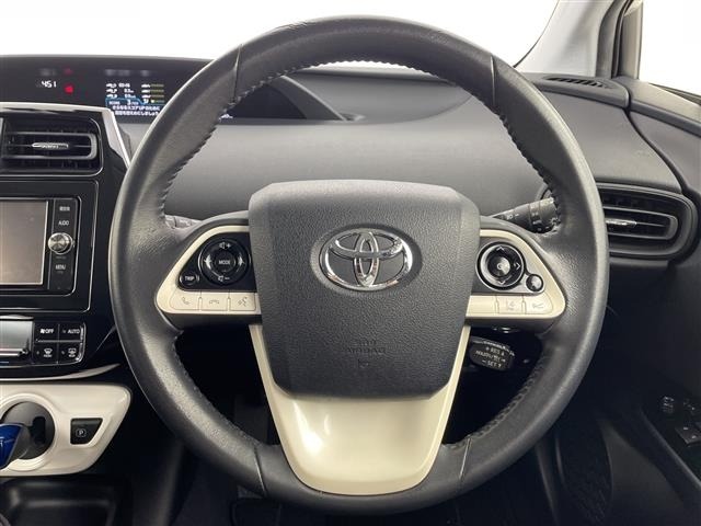 Toyota PRIUS 2016 7563661-1
