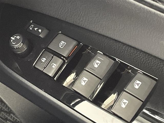 Toyota PRIUS 2016 7563661-11