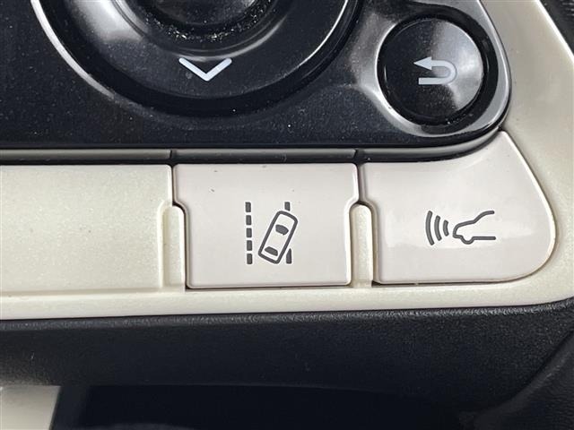 Toyota PRIUS 2016 7563661-9