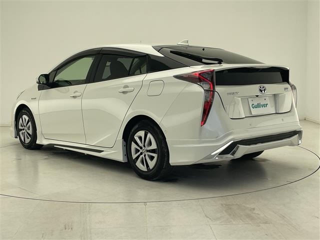 Toyota PRIUS 2017 7563674-14