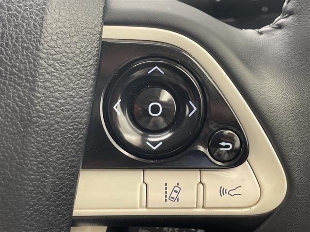 Toyota PRIUS 2017 7563674-5