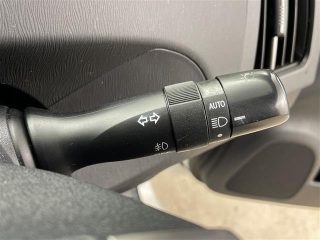 Toyota PRIUS 2012 7563731-21