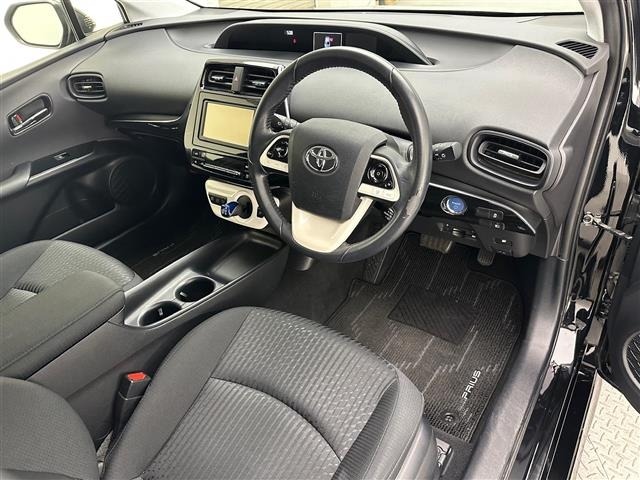 Toyota PRIUS 2016 7563750-23