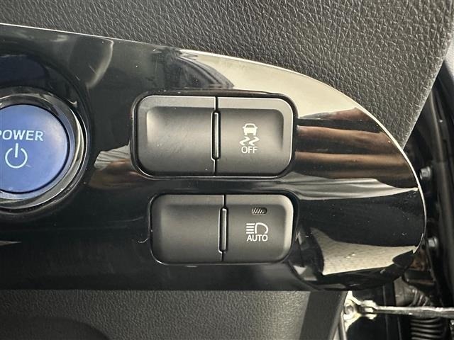 Toyota PRIUS 2016 7563750-3