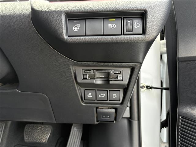 Toyota PRIUS 2024 7563751-20