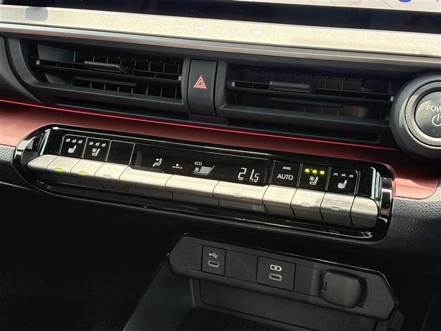 Toyota PRIUS 2024 7563751-22