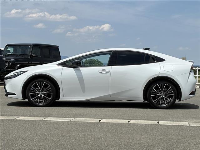 Toyota PRIUS 2024 7563751-4