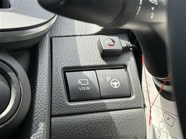 Toyota PRIUS 2024 7563751-5
