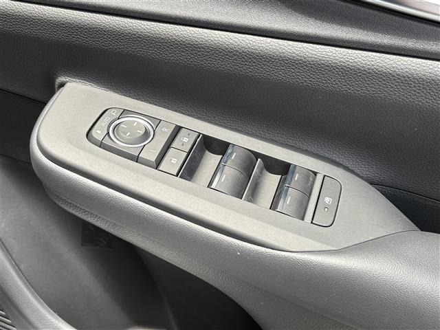 Toyota PRIUS 2024 7563751-7