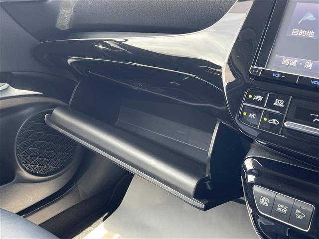 Toyota PRIUS 2016 7563770-10