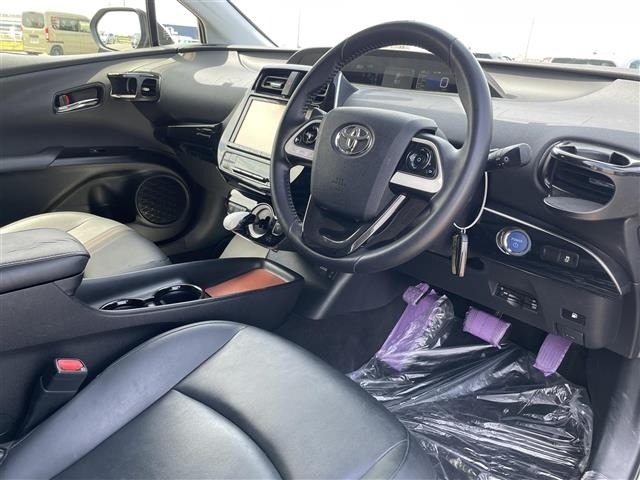 Toyota PRIUS 2016 7563770-18