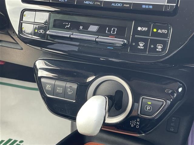 Toyota PRIUS 2016 7563770-3