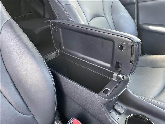 Toyota PRIUS 2016 7563770-9