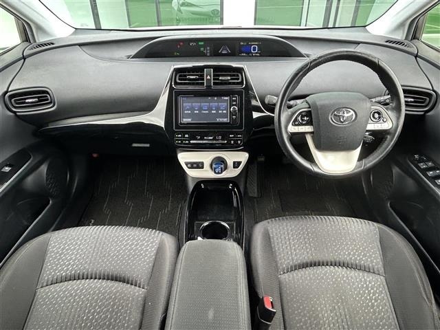 Toyota PRIUS 2018 7563771-14