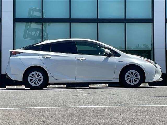Toyota PRIUS 2018 7563771-22