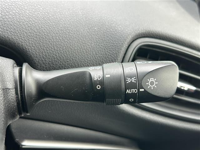 Toyota PRIUS 2018 7563771-7