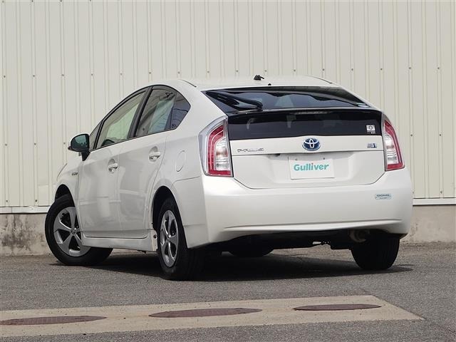 Toyota PRIUS 2016 7563778-13