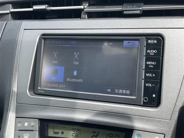 Toyota PRIUS 2016 7563778-17