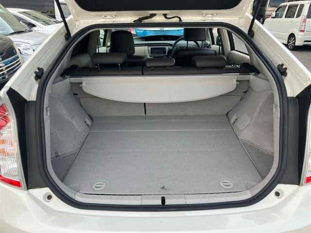 Toyota PRIUS 2012 7563840-10