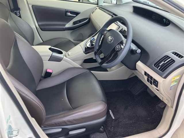 Toyota PRIUS 2012 7563840-7