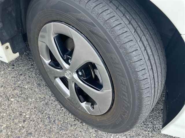Toyota PRIUS 2012 7563840-9