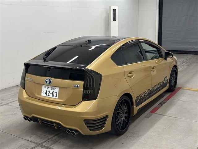 Toyota PRIUS 2013 7563847-5