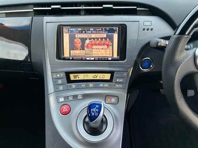 Toyota PRIUS 2013 7563847-6