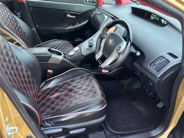 Toyota PRIUS 2013 7563847-7